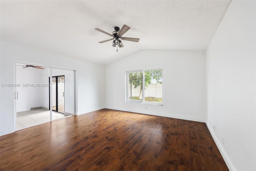 For Rent: $4,000 (3 beds, 2 baths, 2100 Square Feet)