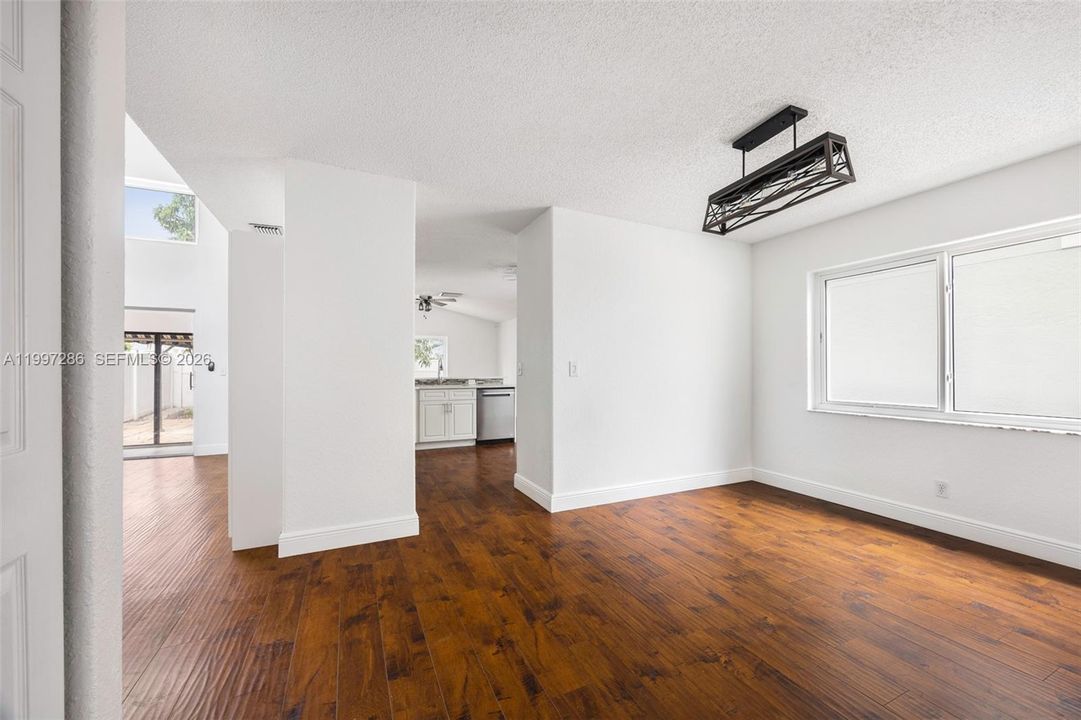 For Rent: $4,000 (3 beds, 2 baths, 2100 Square Feet)