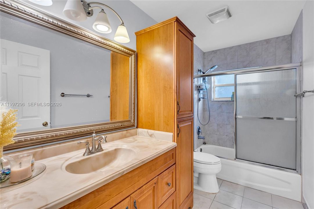 For Rent: $4,700 (4 beds, 3 baths, 2580 Square Feet)