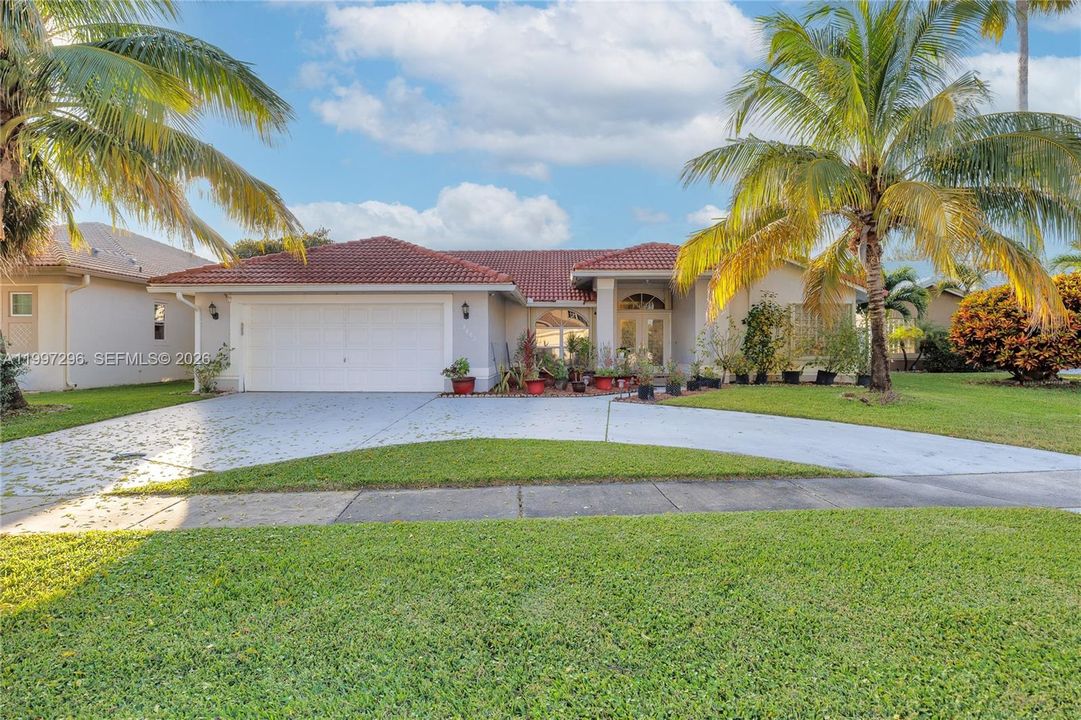 For Rent: $4,700 (4 beds, 3 baths, 2580 Square Feet)