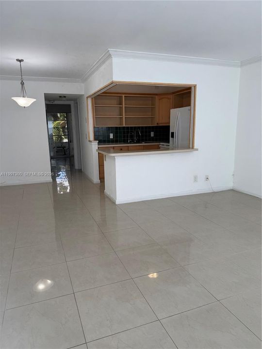 На продажу: $79,500 (1 спален, 1 ванн, 585 Квадратных фут)