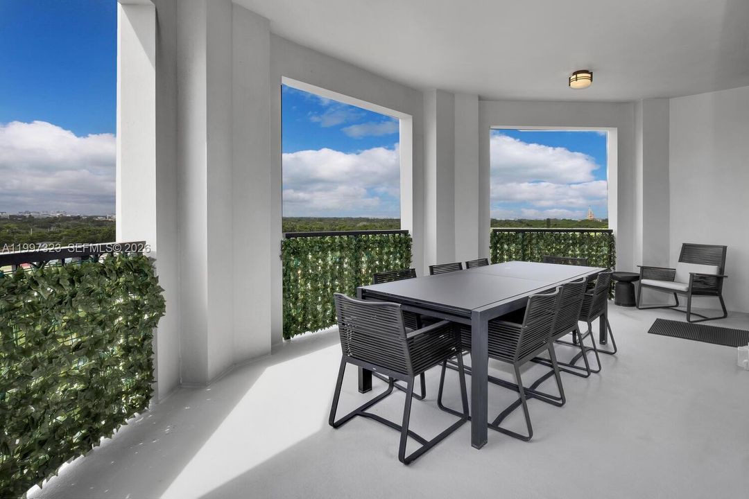 For Sale: $2,699,000 (4 beds, 4 baths, 3194 Square Feet)