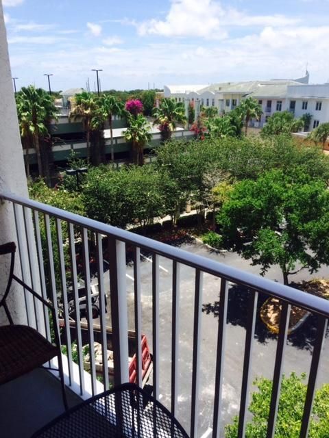1200 town ct 405