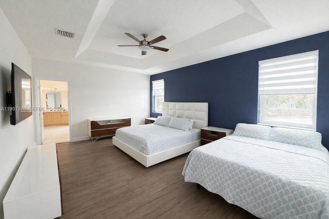 Recently Rented: $6,500 (5 beds, 3 baths, 3670 Square Feet)