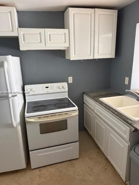 For Sale: $109,999 (1 beds, 1 baths, 826 Square Feet)