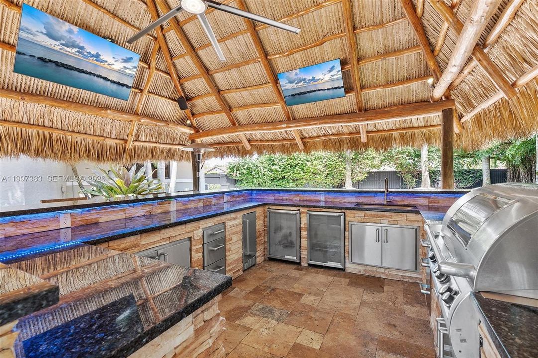 En Venta: $1,950,000 (5 camas, 2 baños, 3188 Pies cuadrados)