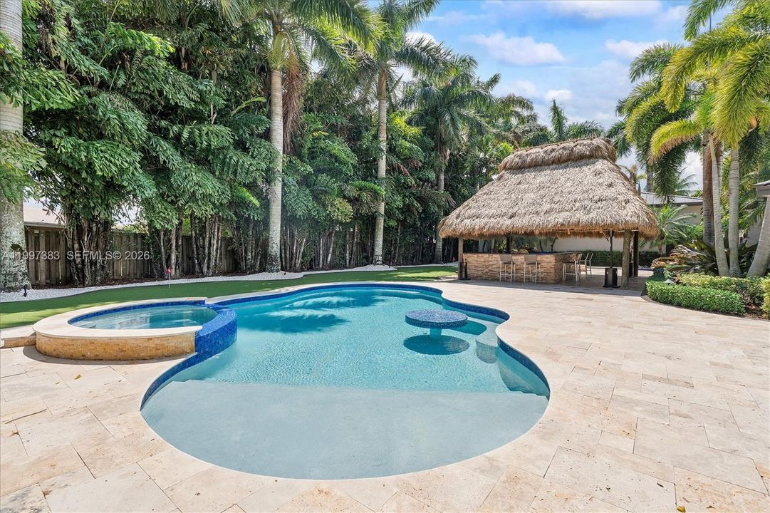 En Venta: $1,950,000 (5 camas, 2 baños, 3188 Pies cuadrados)