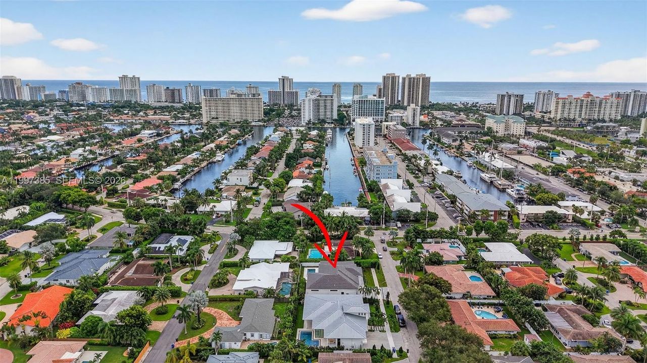 Недавно продано: $3,490,000 (4 спален, 4 ванн, 3140 Квадратных фут)