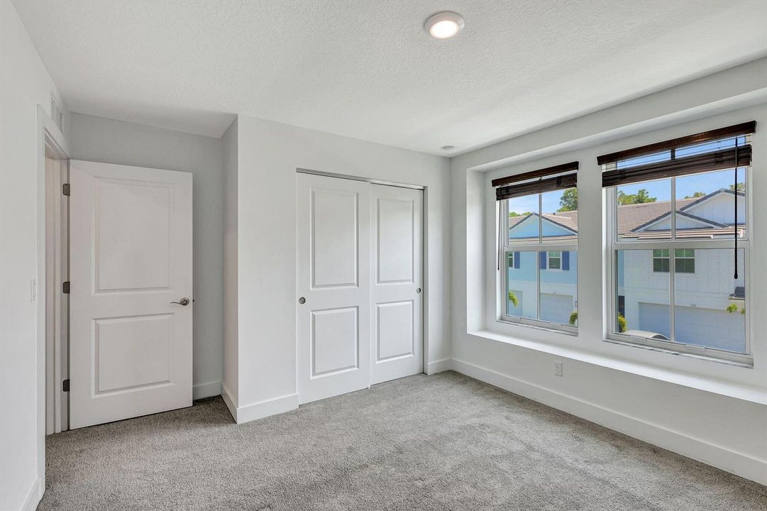 33-web-or-mls-5P1A9573