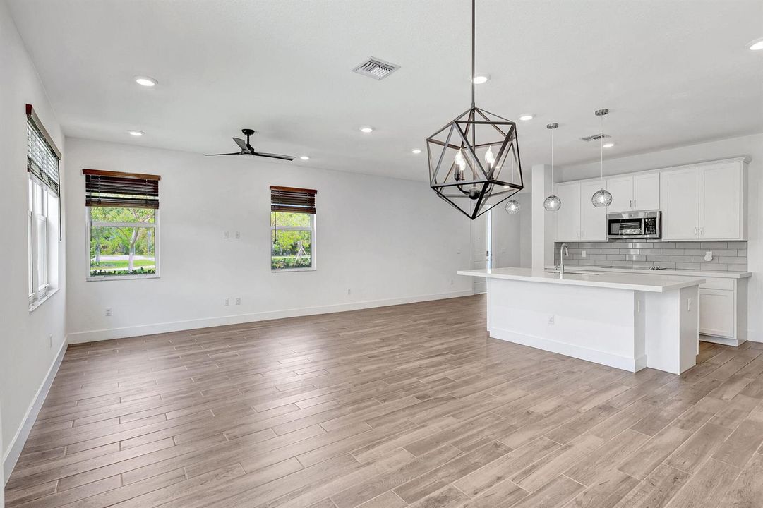 17-web-or-mls-5P1A9483