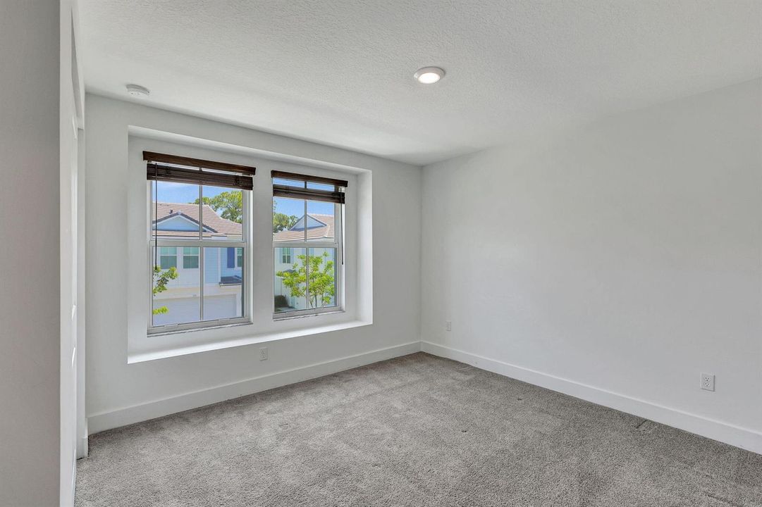 31-web-or-mls-5P1A9558
