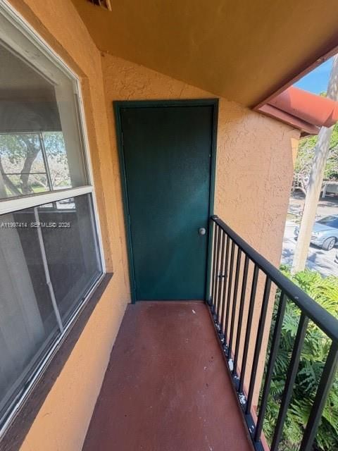 En Venta: $255,500 (2 camas, 2 baños, 965 Pies cuadrados)