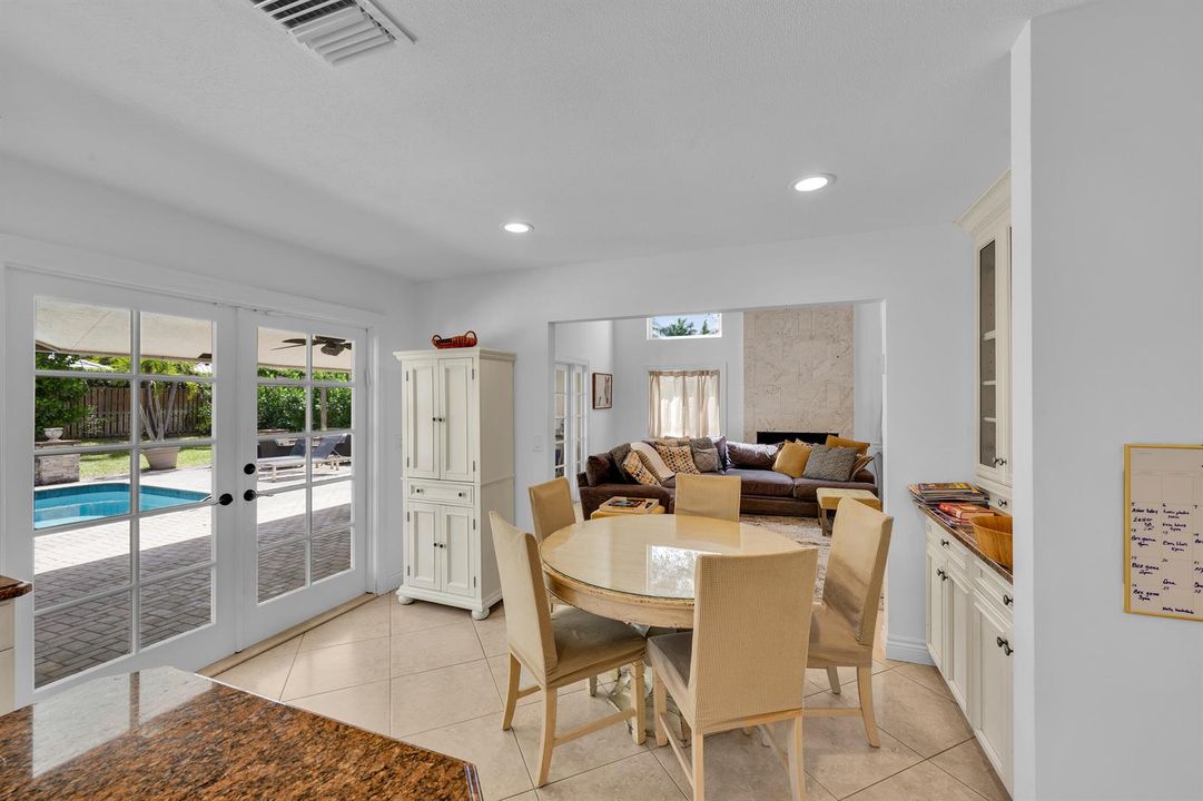 4320 Saint Charles Way Boca Raton 00032