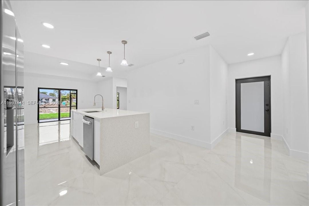 Active With Contract: $475,000 (0 beds, 0 baths, 0 Square Feet)
