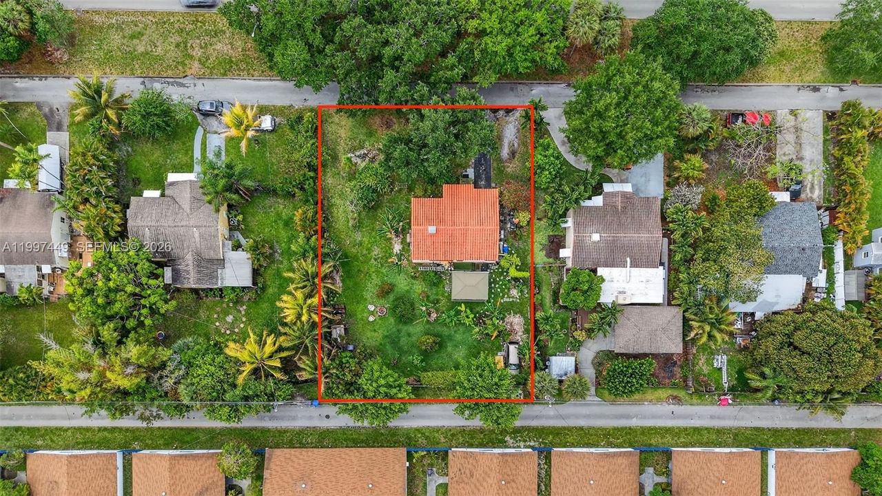 待售: $549,999 (0.26 acres)