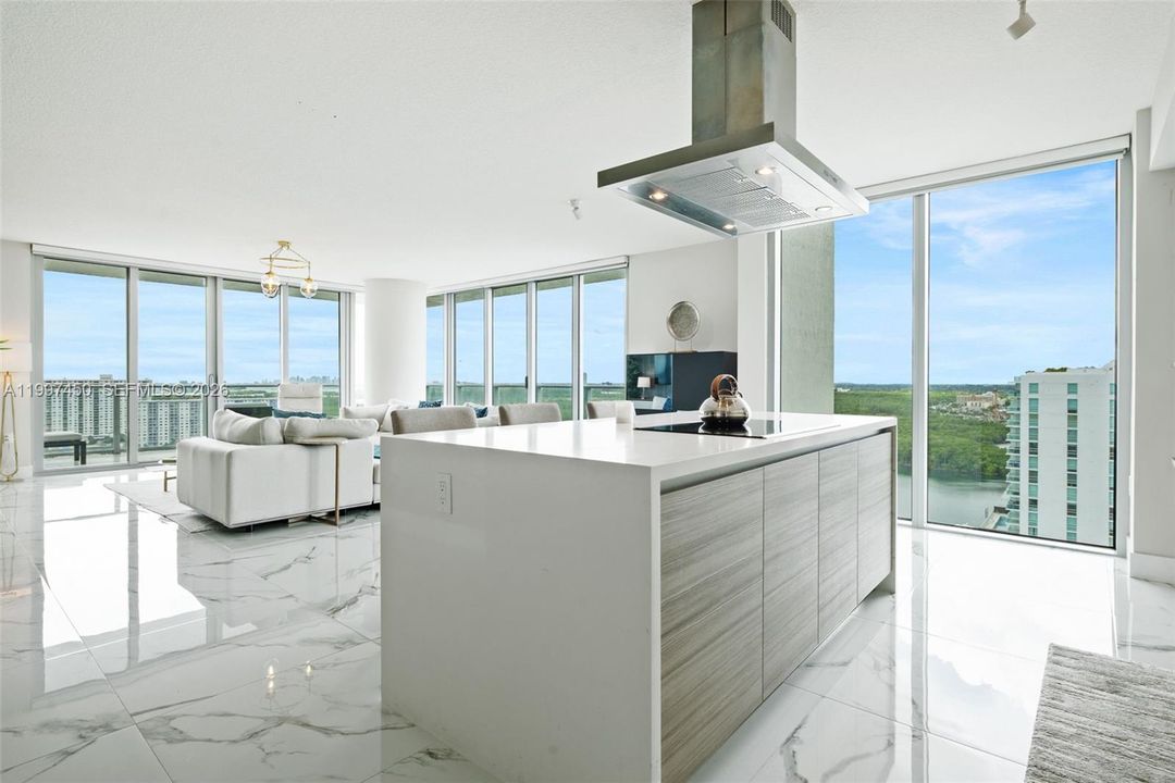 For Sale: $1,980,000 (3 beds, 3 baths, 1892 Square Feet)