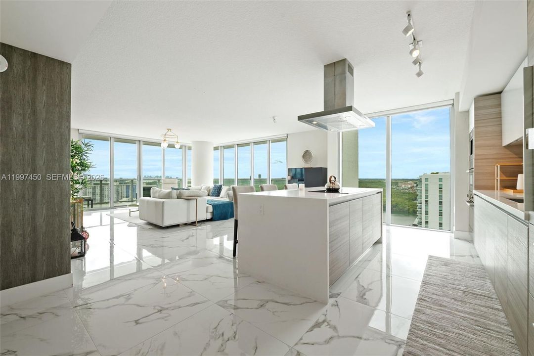 For Sale: $1,980,000 (3 beds, 3 baths, 1892 Square Feet)