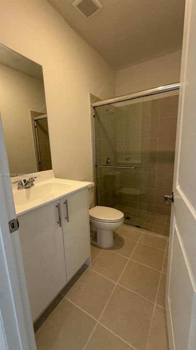 Recientemente alquilado: $2,250 (3 camas, 2 baños, 1446 Pies cuadrados)