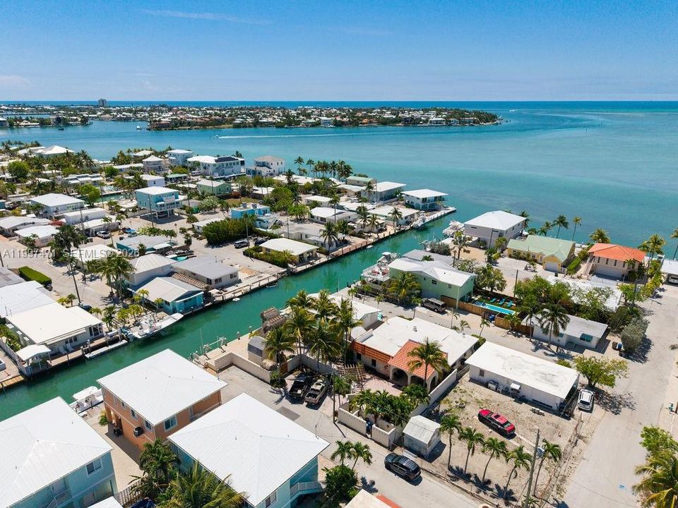 На продажу: $1,299,900 (3 спален, 2 ванн, 1152 Квадратных фут)