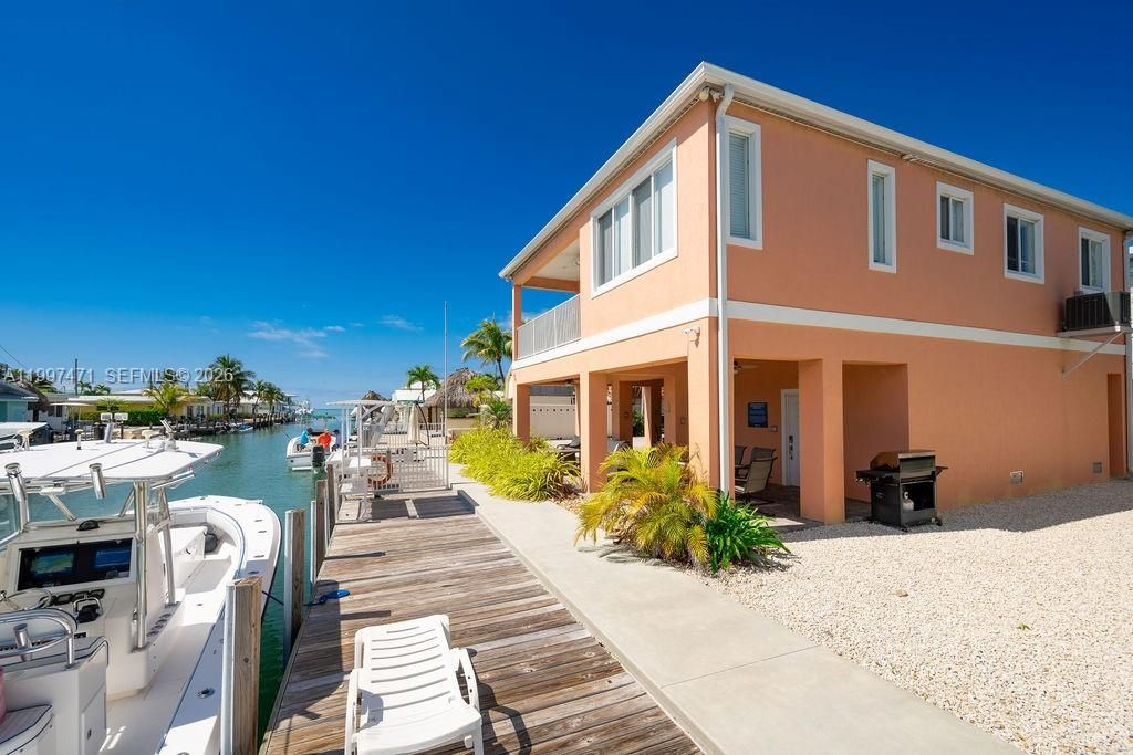 На продажу: $1,299,900 (3 спален, 2 ванн, 1152 Квадратных фут)
