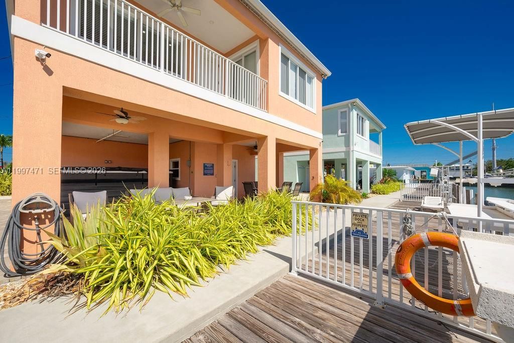 На продажу: $1,299,900 (3 спален, 2 ванн, 1152 Квадратных фут)