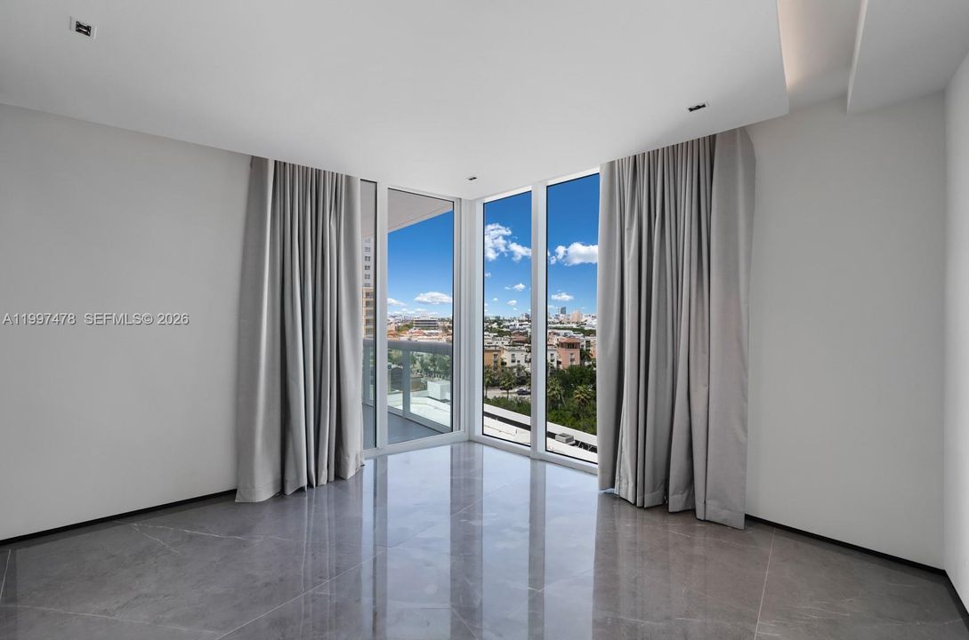 For Sale: $9,999,999 (3 beds, 3 baths, 3365 Square Feet)