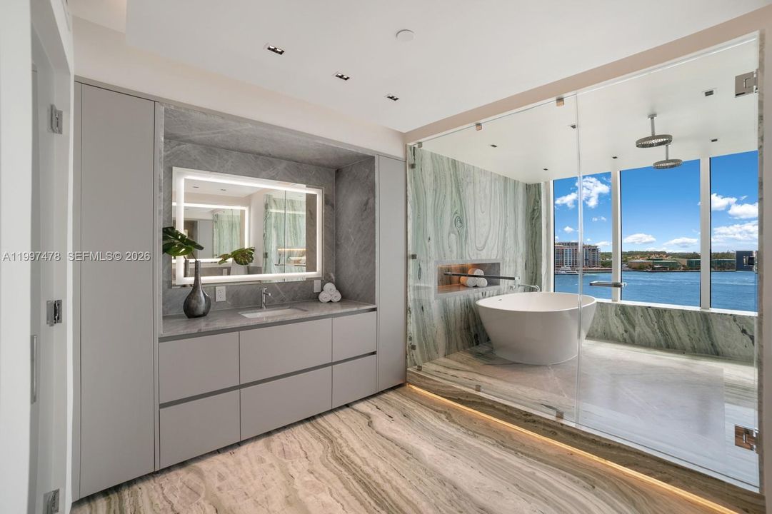 For Sale: $9,999,999 (3 beds, 3 baths, 3365 Square Feet)