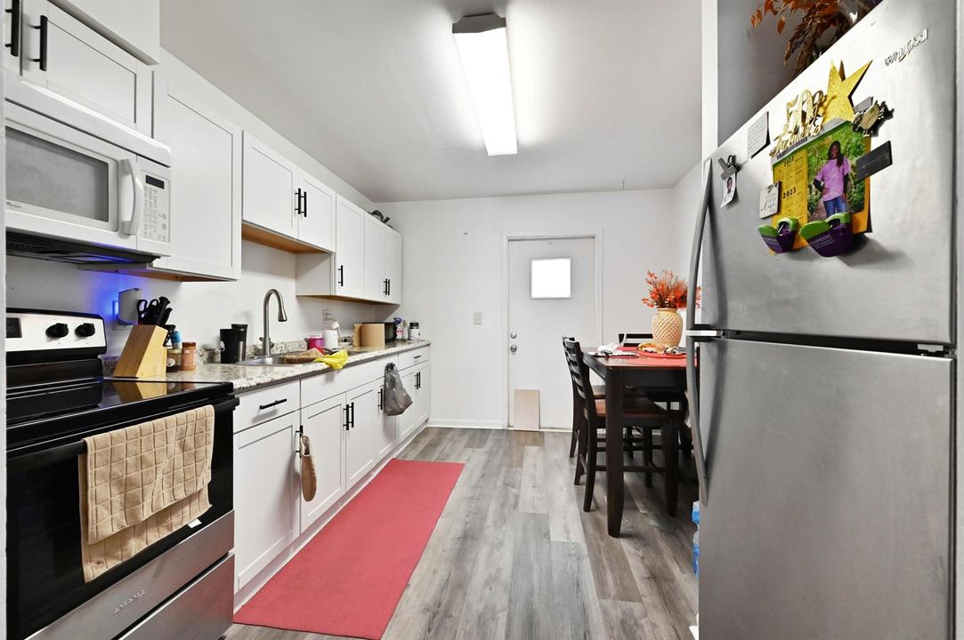 45 Kitchen 02