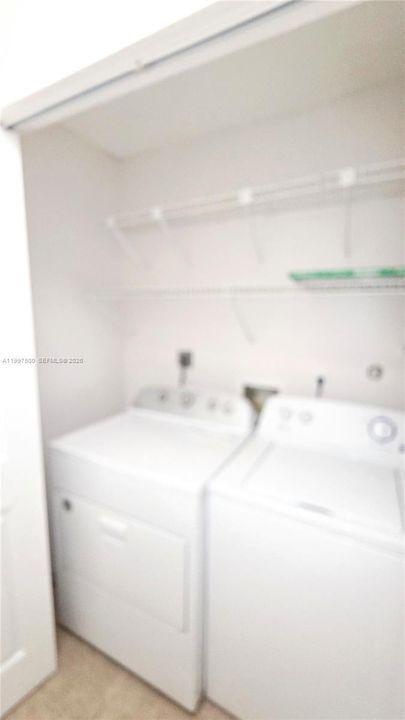 В аренду: $4,500 (4 спален, 2 ванн, 1382 Квадратных фут)