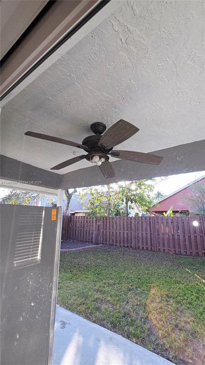 В аренду: $4,500 (4 спален, 2 ванн, 1382 Квадратных фут)