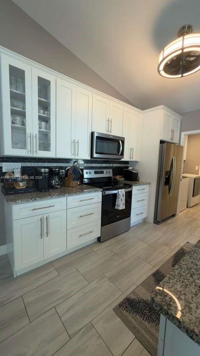 На продажу: $495,000 (3 спален, 2 ванн, 1677 Квадратных фут)