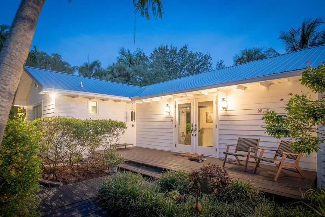 547 SW Riverview St, Stuart, FL 34994 -