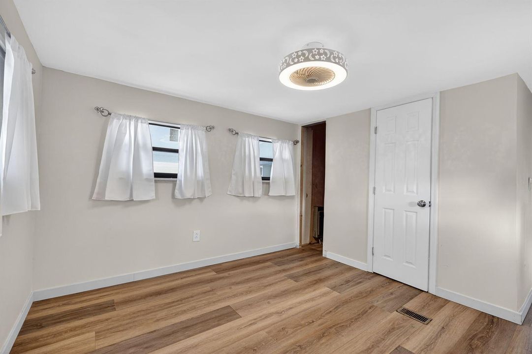 23-web-or-mls-_MLP8350