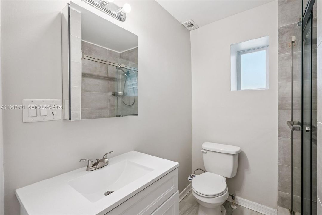 Active With Contract: $309,950 (3 beds, 3 baths, 0 Square Feet)