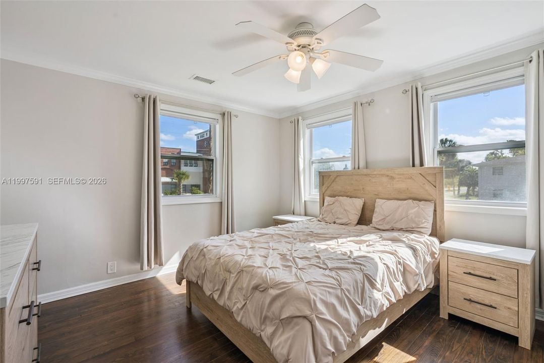 Active With Contract: $309,950 (3 beds, 3 baths, 0 Square Feet)
