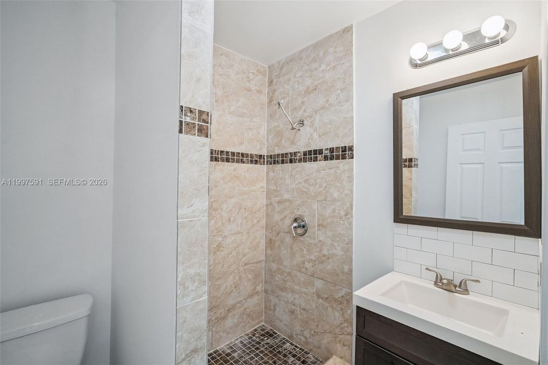 Active With Contract: $309,950 (3 beds, 3 baths, 0 Square Feet)
