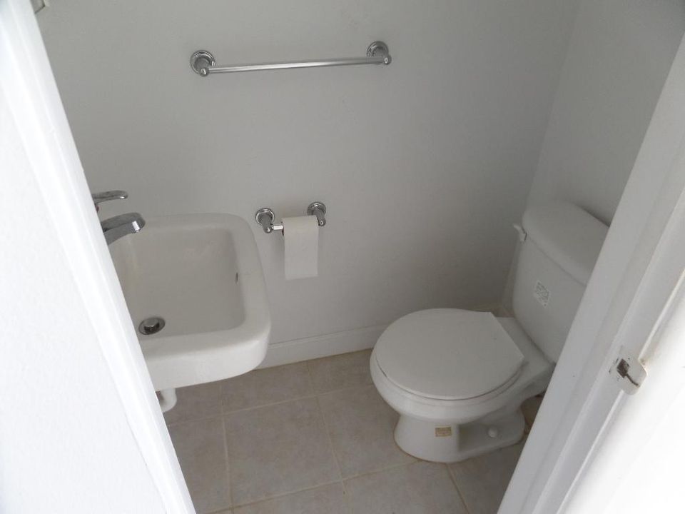 Half Bath.jpg new