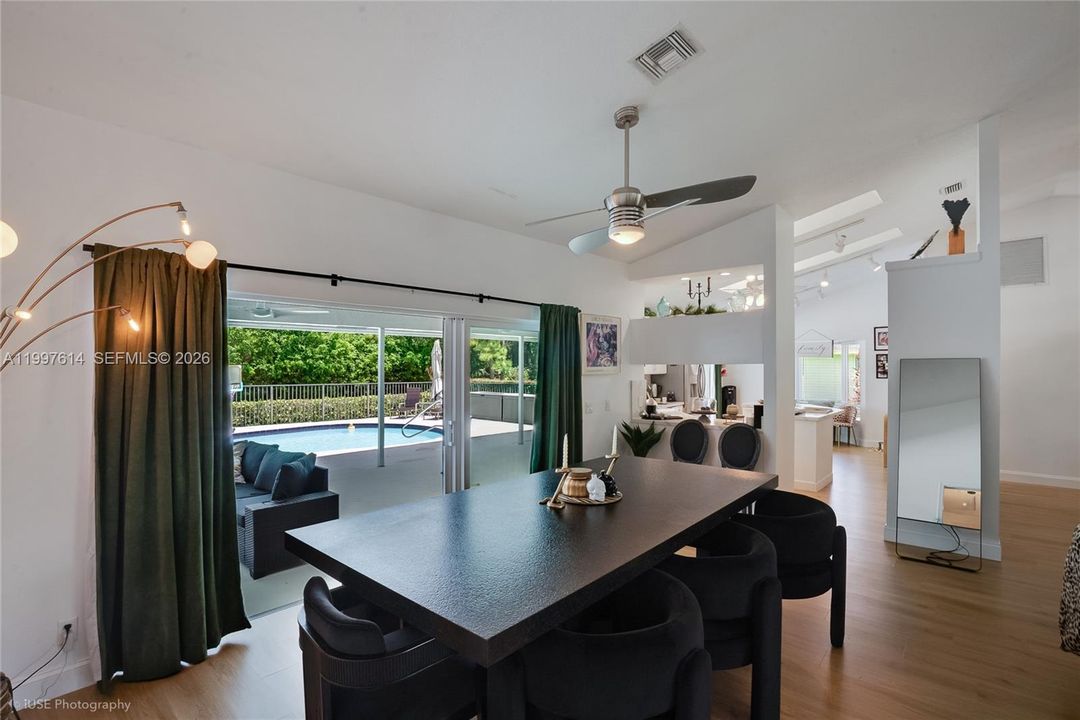 Active With Contract: $899,000 (4 beds, 2 baths, 2369 Square Feet)