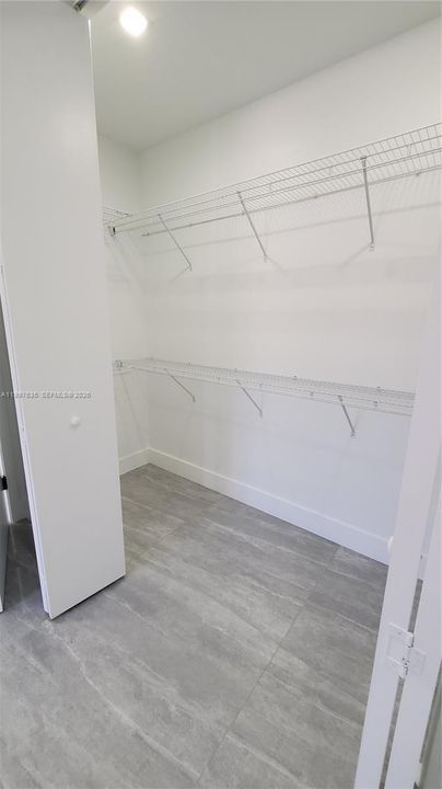 Recientemente alquilado: $3,000 (3 camas, 2 baños, 900 Pies cuadrados)