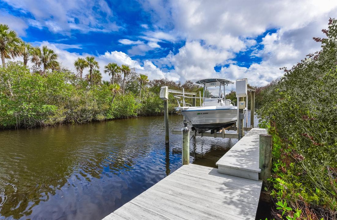 3281 SW Water Edge Way Palm-print-038-02