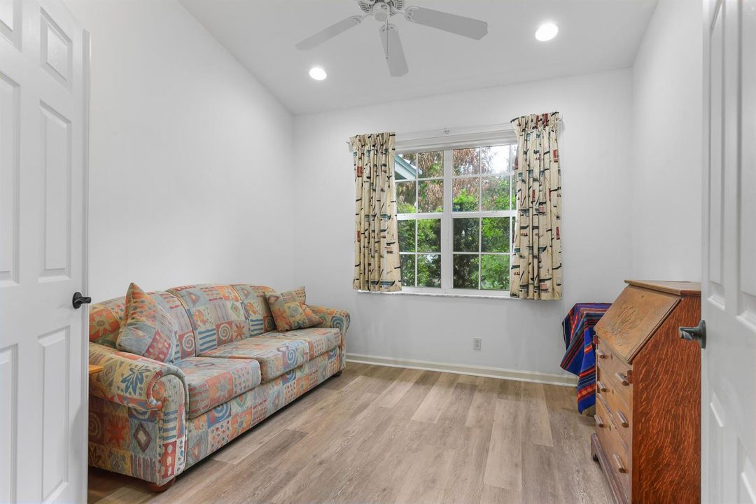 3281 SW Water Edge Way Palm-print-009-04