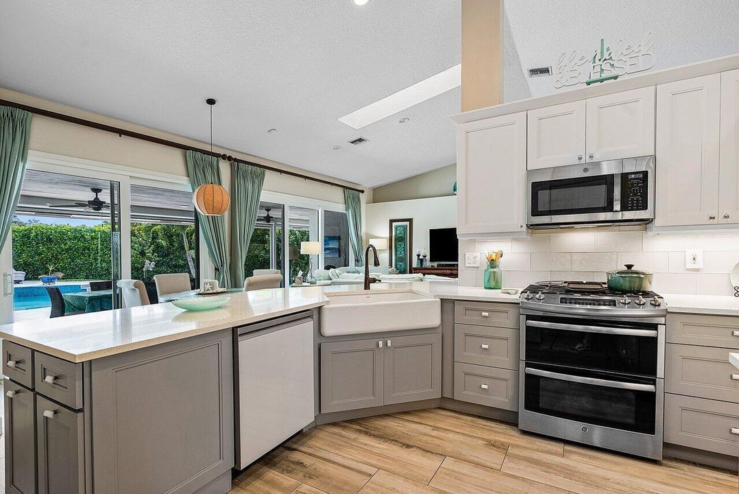 008-15925SpringhillCourt-Wellington-FL-3