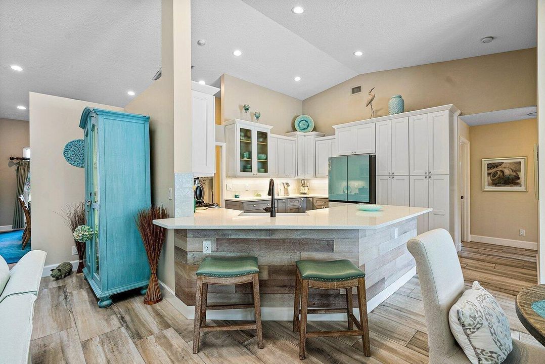 006-15925SpringhillCourt-Wellington-FL-3