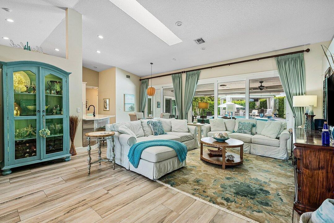 011-15925SpringhillCourt-Wellington-FL-3
