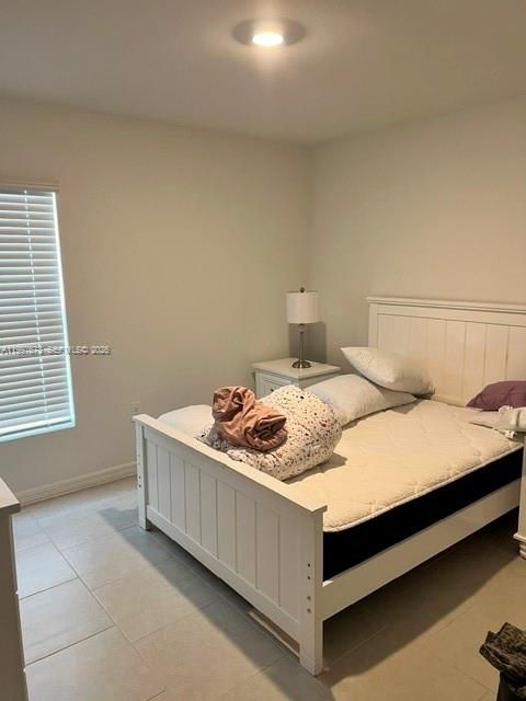 For Rent: $2,300 (3 beds, 2 baths, 0 Square Feet)