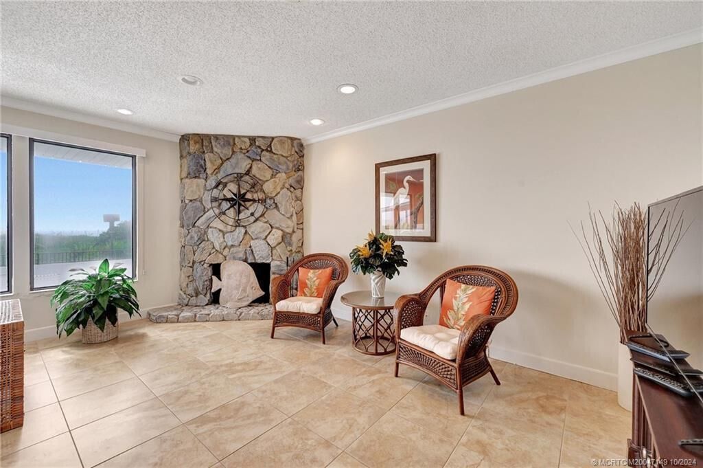 Suntide Clubhouse interior (2)