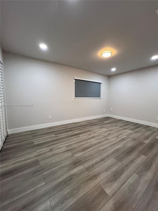 Active With Contract: $395,700 (2 beds, 2 baths, 1260 Square Feet)