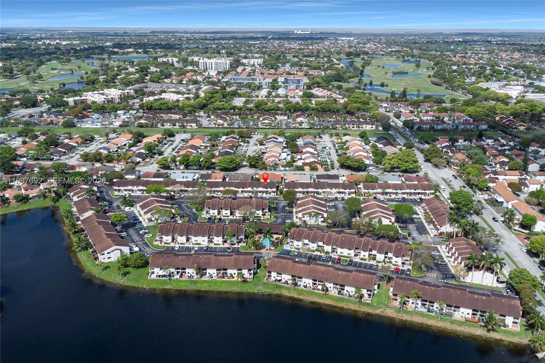 Active With Contract: $409,900 (2 beds, 2 baths, 1160 Square Feet)