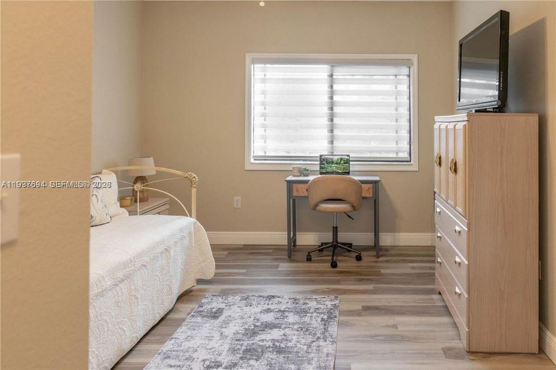 Secondary bedroom