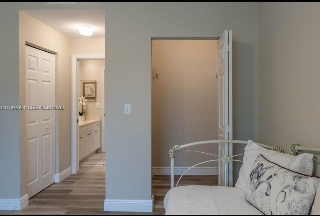 Secondary bedroom
